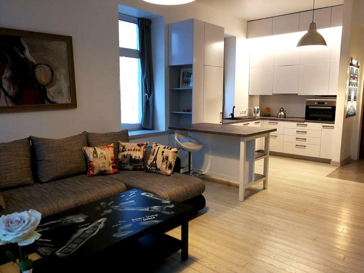 Vilnius Apartment With Stained Glass المظهر الخارجي الصورة