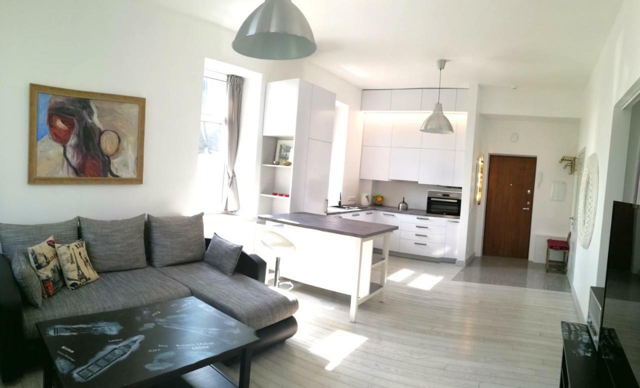 Vilnius Apartment With Stained Glass المظهر الخارجي الصورة